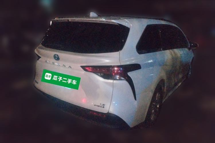 Used Toyota SIENNA 2023 2.5L Hybrid Comfort Edition
