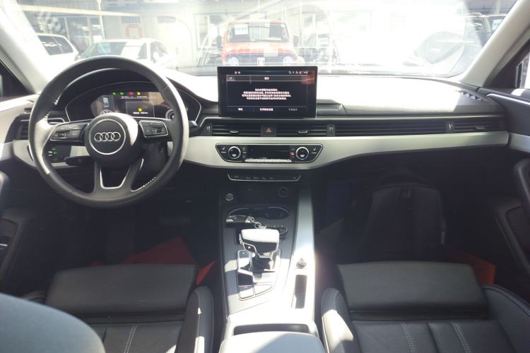 Used Audi A4L 2020 40 TFSI Luxury Dynamic Model
