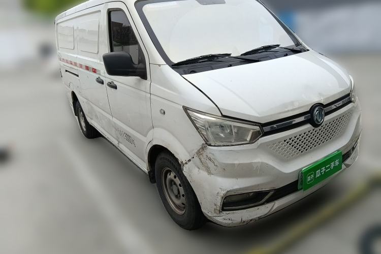 Used Dongfeng Yufeng EM26 2023 High-End Model 41.86 kWh CATL Front Right 45 Deg