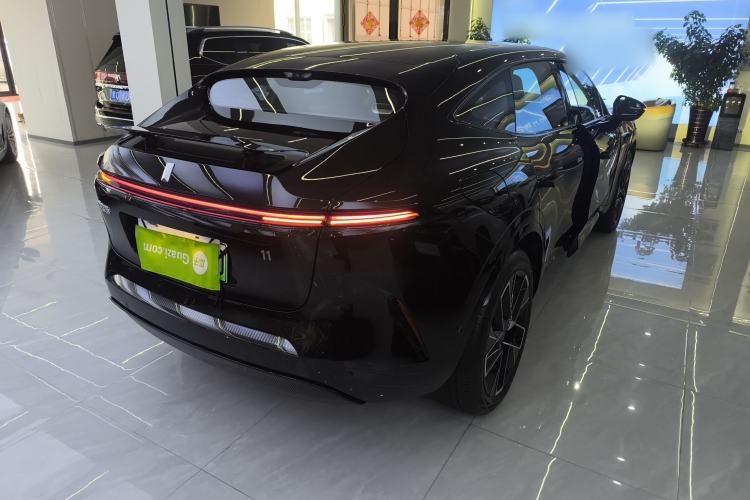 Used Avatr 11 2025 Year Updated Max Extended-Range Version Rear Right 45 Deg