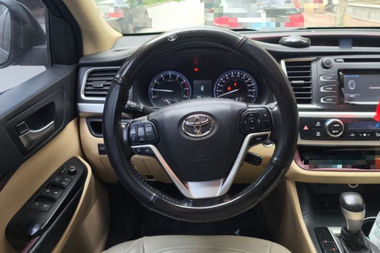 Used Toyota Highlander 2017 2.0T Four-Wheel Drive Luxury Edition 7 Seats