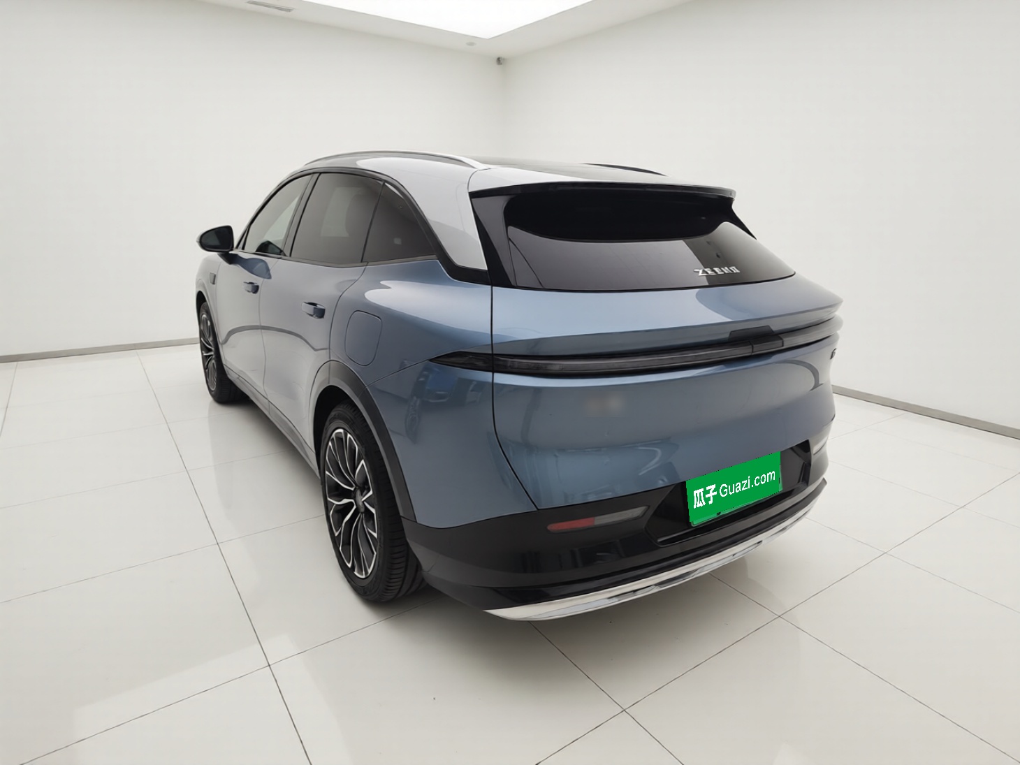 Zeekr 7X 2025 100 kWh Long-Range Rear-Wheel Drive with Intelligent Driving Features — снимка 4
