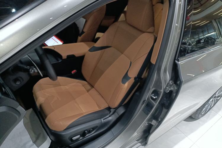 Used Lexus ES 2022 200 Excellence Edition