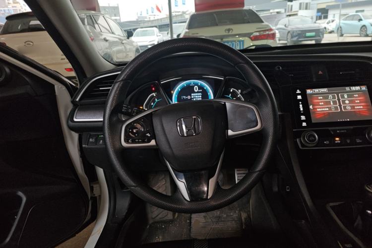 Used Honda Civic 2016 220TURBO Manual Luxury Edition Steering Wheel