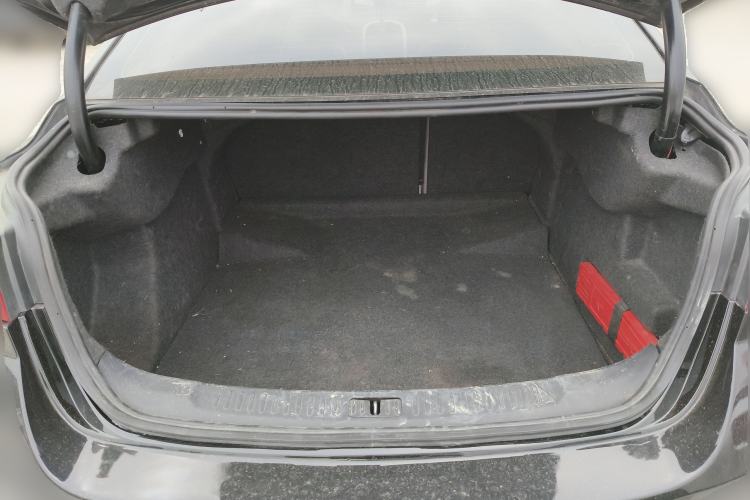 Used Chevrolet Malibu 2012 2.0L Automatic Luxury Edition Trunk