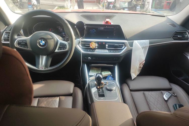 Used BMW 3 Series 2022 Updated 325i M Sport Package Center Console