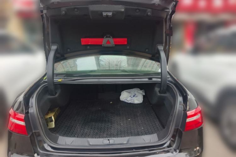 Used Dongfeng Aeolus A9 2016 1.8T Luxury Model