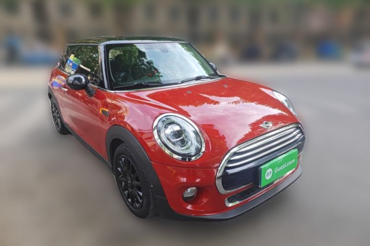 Used MINI 2016 1.5T COOPER Front Right 45 Deg