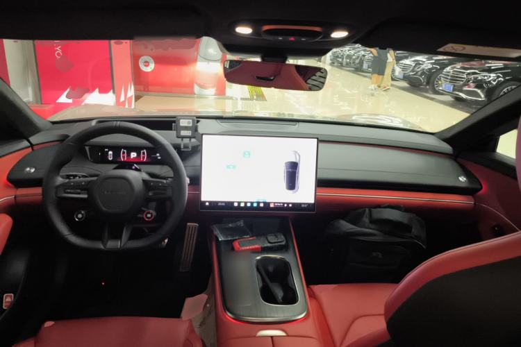 Used Xiaomi Auto SU7 2024 Four-Wheel Drive Ultra-Long Range Advanced Intelligent Driving Max Edition Center Console