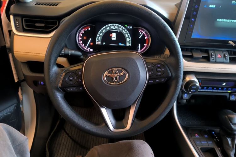 Used Toyota RAV4 2020 2.0L CVT Two-Wheel Drive Fashion Edition
