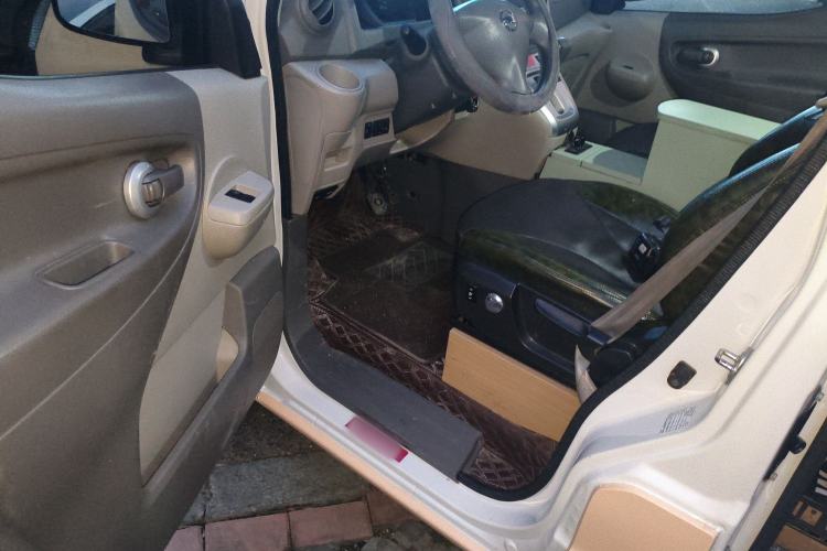 Used Nissan NV200 2018 1.6L CVT Luxury Model Driver Seat