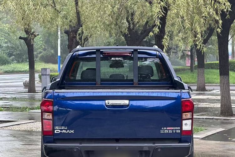 Used Isuzu D-MAX 2020 1.9T Two-Wheel Drive Automatic Comfort Edition China VI Standard RZ4E Hi-Power