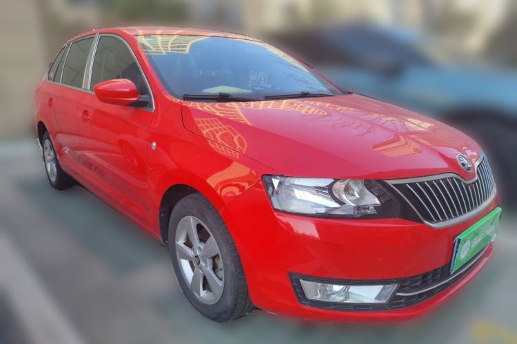 Used Skoda Rapid Spaceback 2014 1.6L Automatic Enjoyment Edition
