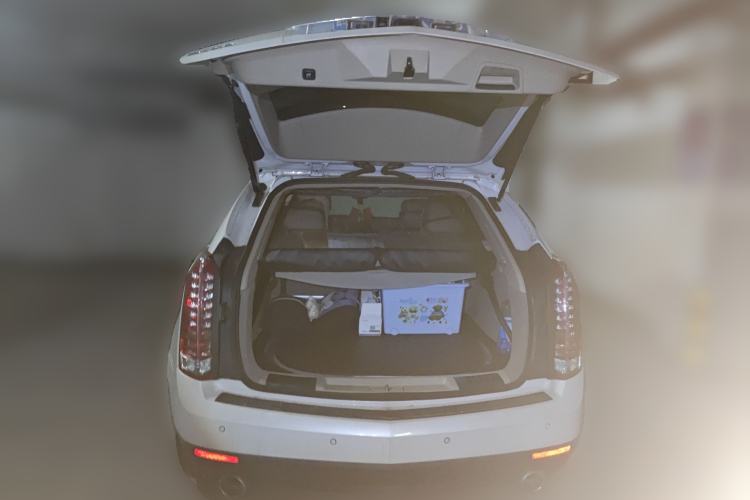 Used Cadillac SRX 2013 3.0L Flagship Model Trunk