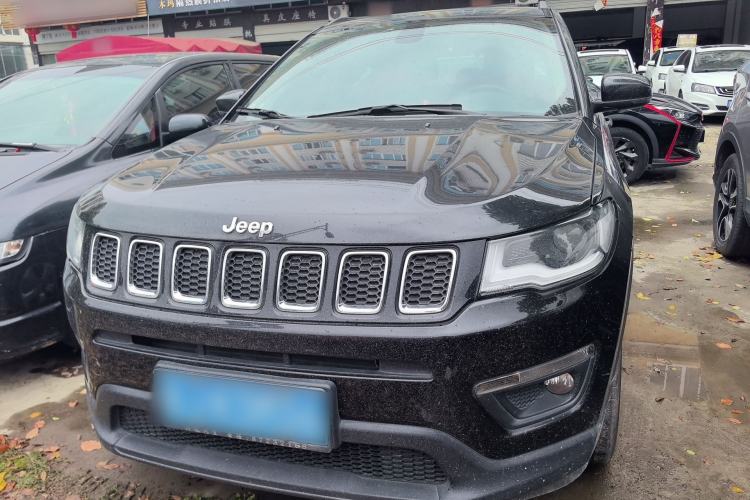 Used Jeep Compass 2017 200T Automatic Family Edition
