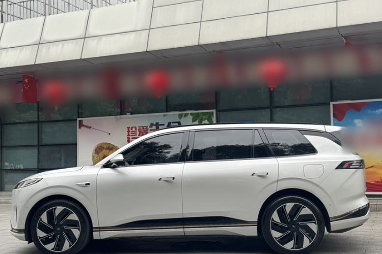 Used Dongfeng eπ eπ008 2024 210Max Range-Extended Version 6 Seats
