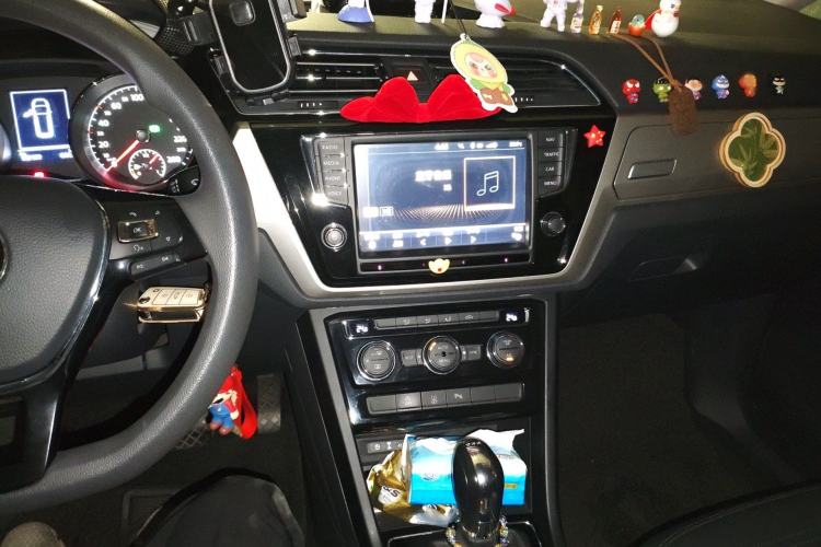 Used Volkswagen Touran 2018 Volkswagen Touran L 280TSI DSG Comfort Edition 7 Seats China V Emission Standard