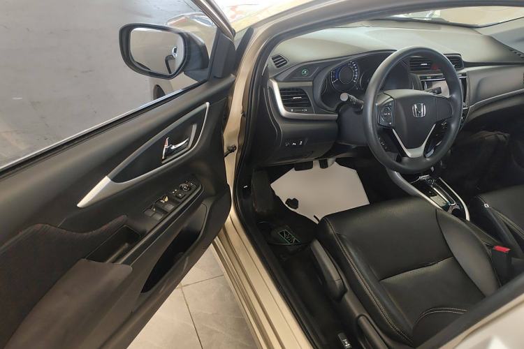 Used Honda Crider 2016 1.8L CVT Luxury Edition
