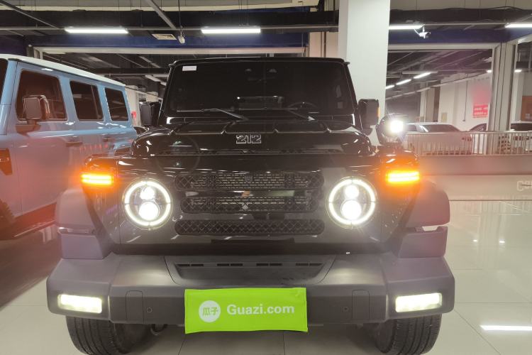 Used 212 T01 2024 2.0T Explorer Front