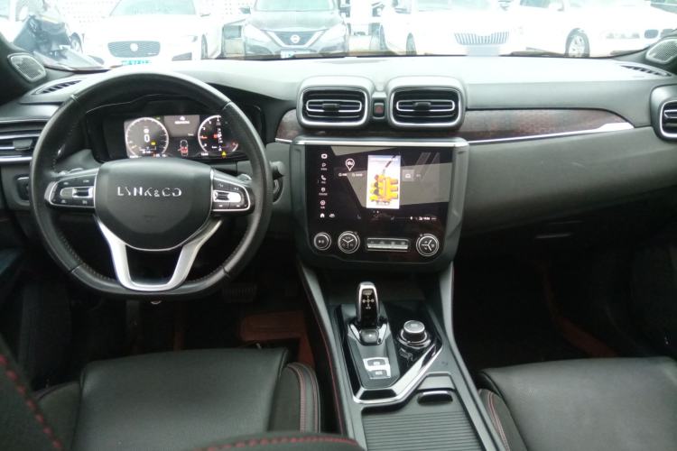 Used Lynk & Co 03 2019 1.5TD DCT JingPro Edition China VI Standard Center Console