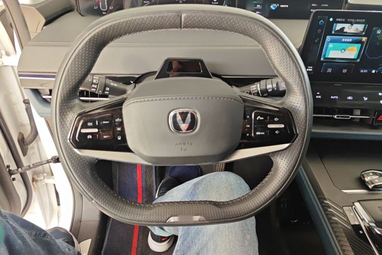 Used CHANGAN UNI-K iDD 2023 Smart Electric iDD 1.5T 135km Smart Leading Model
