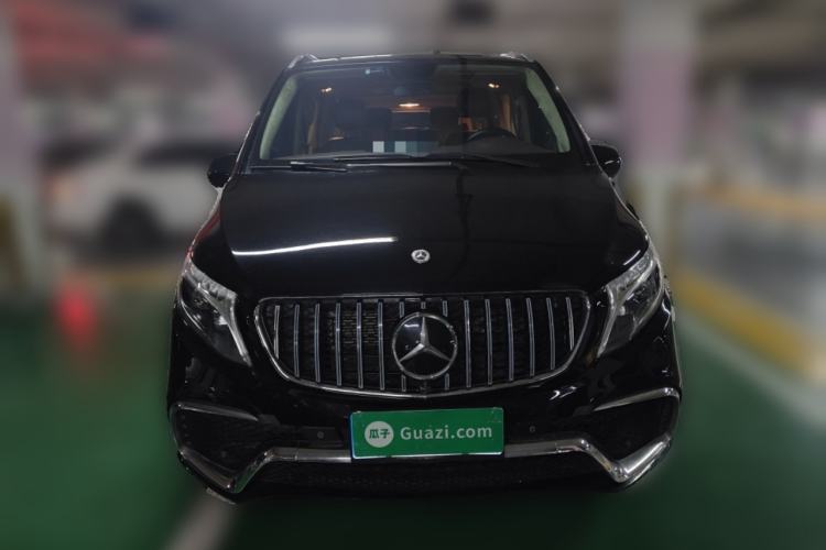 Used Mercedes-Benz Vito 2018 2.0T Elite Version 7 Seats China VI Emission Standard
