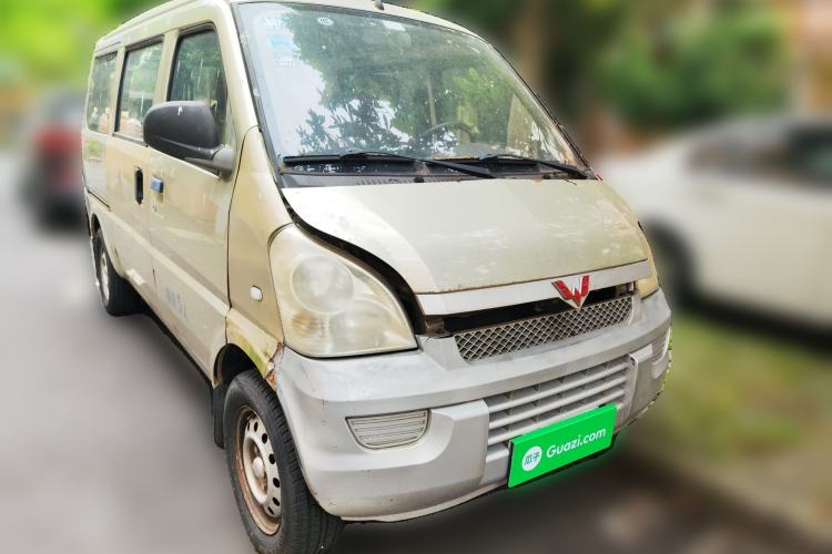 Used Wuling Rongguang 2011 1.2L Base Version
