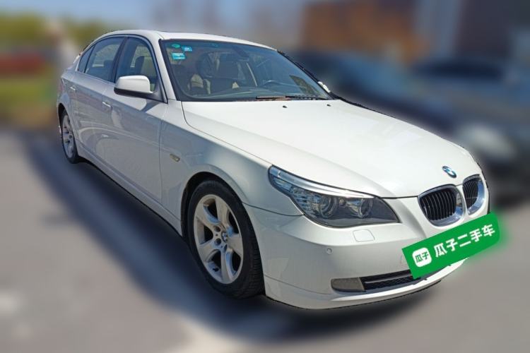 Used BMW 5 Series 2010 520Li Leading Model Front Right 45 Deg