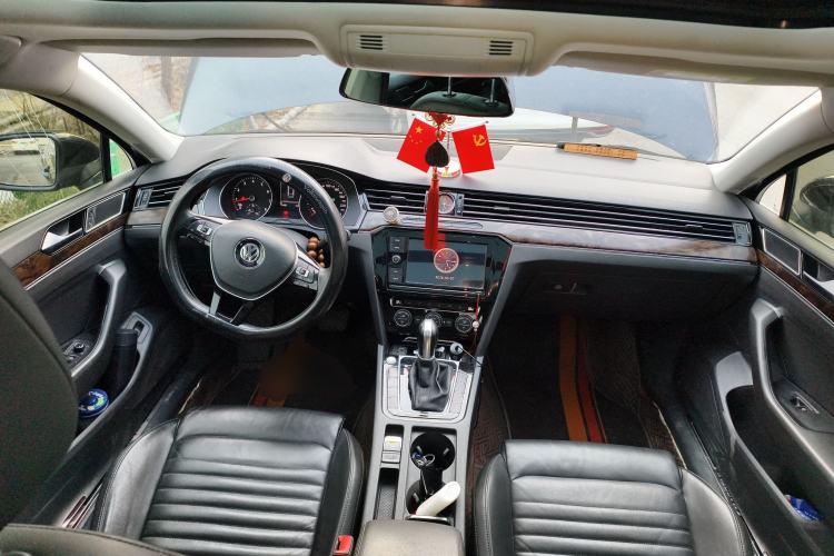 Used Volkswagen Magotan 2019 330TSI DSG Luxury Model China V Standard
