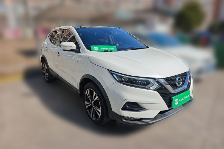 Used Nissan Qashqai 2019 2.0L CVT Luxury Edition Front Right 45 Deg