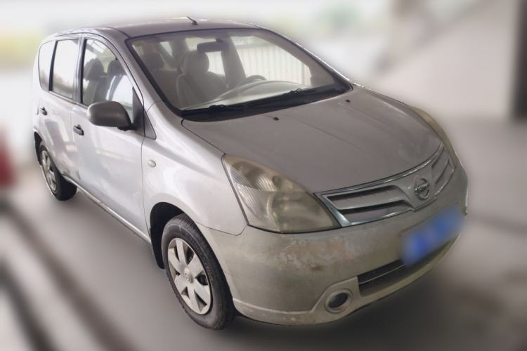 Used Nissan Livina 2010 Jingyue Edition 1.6L Manual All-Around Model Front Right 45 Deg
