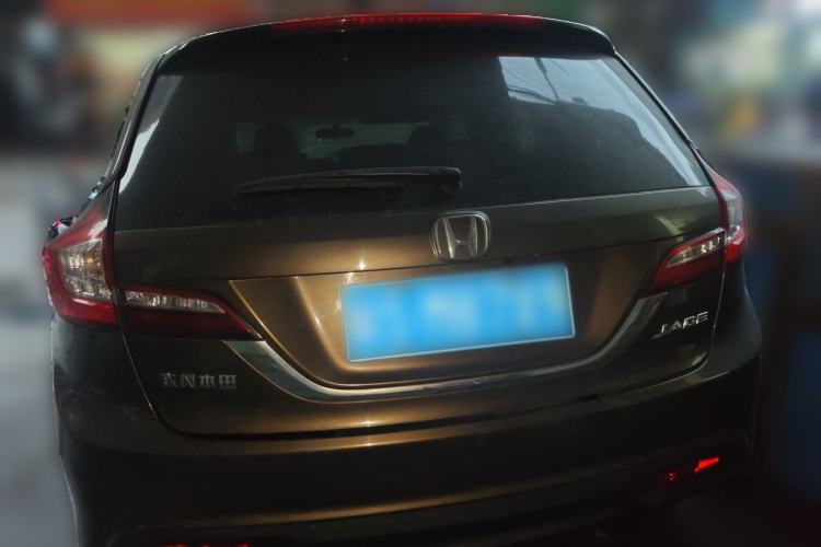 Used Honda Jade 2013 1.8L automatic Comfort version 5 seats Rear