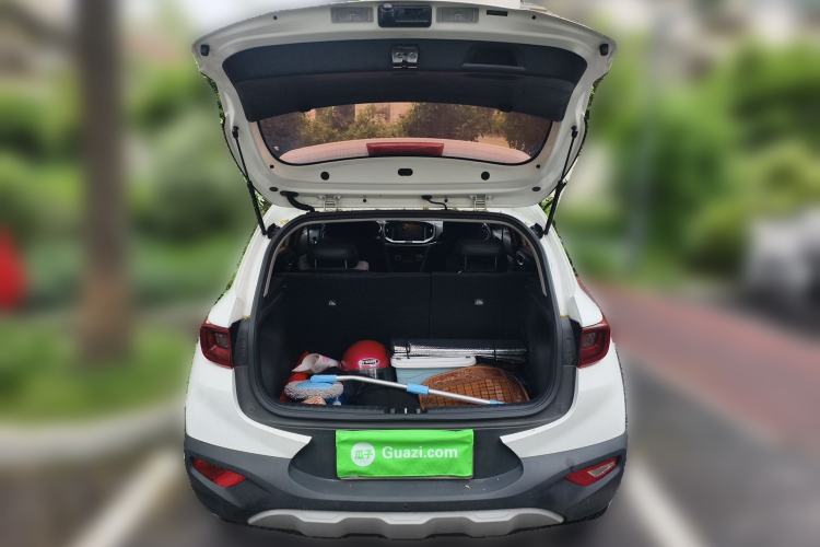 Used Kia kx1 Stonic 2019 1.4L Automatic Fashion Edition China VI Trunk