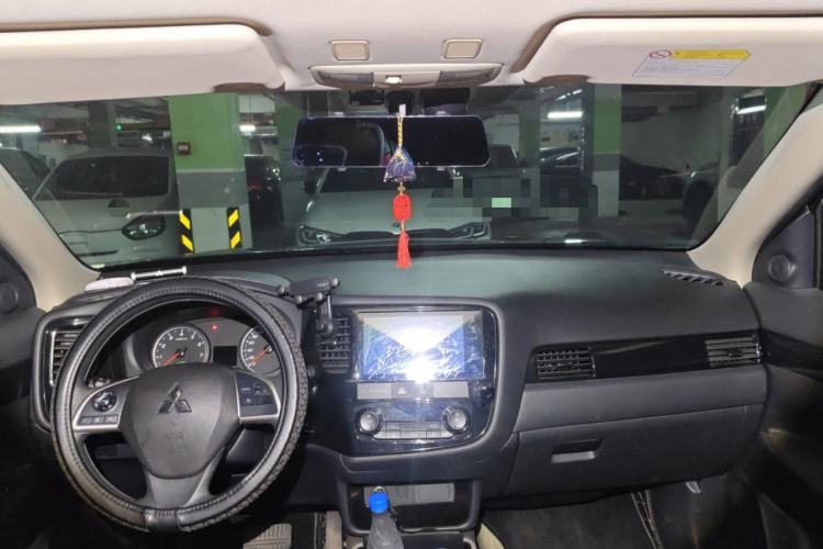 Used Mitsubishi Outlander 2021 Revised Version 2.0L Two-Wheel Drive Comfort Edition 5 Seats