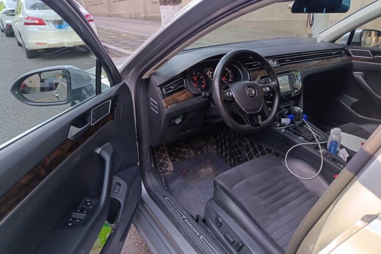 Used Volkswagen Magotan 2017 330TSI DSG Luxury Model