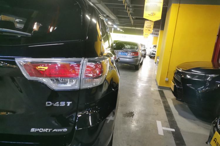 Used Toyota Highlander 2015 2.0T Four-Wheel Drive Luxury Edition 7-Seater
