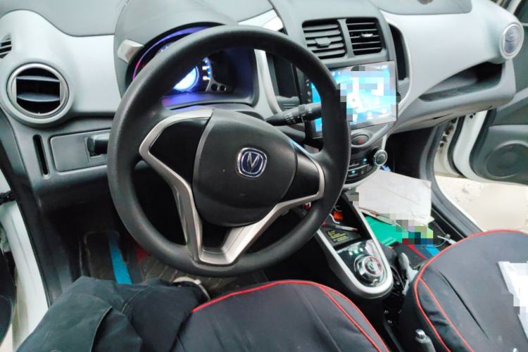 Used CHANGAN OSHAN Benni E-Star 2021 National Edition Xin Yue Version (Fast-Charging Edition) Lithium Iron Phosphate (31.18 kWh) Center Console