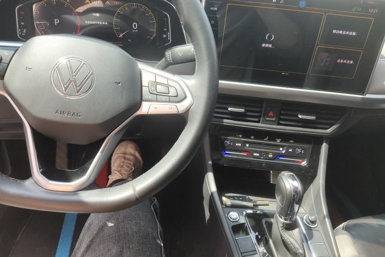 Used Volkswagen Bora 2023 300TSI DSG Prestige Edition Center Console