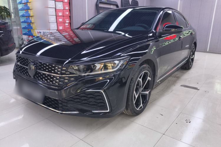 Used Volkswagen Passat 2024 380TSI Starry Dragon Edition