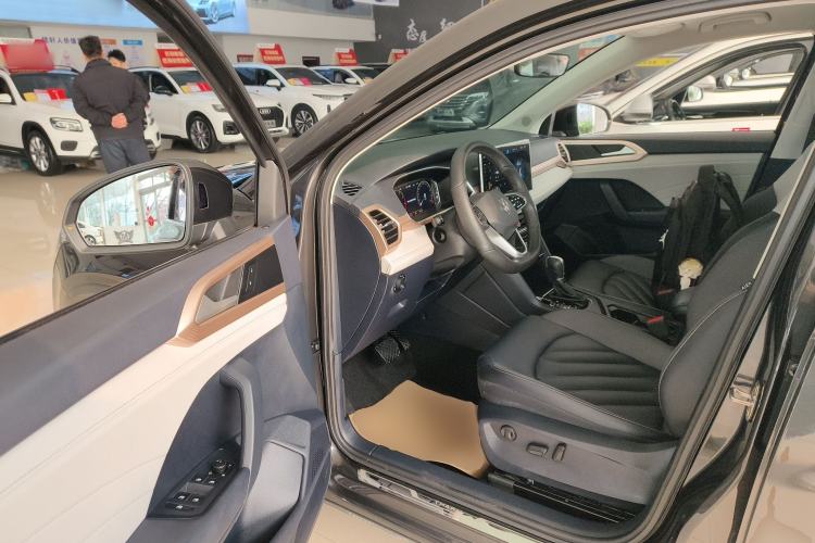 Used Volkswagen Tharu 2023 300TSI Two-Wheel-Drive Full Moon Edition
