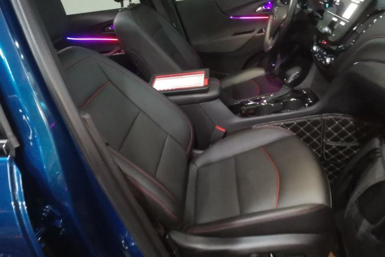 Used Chevrolet Equinox 2022 Mild Hybrid 550T RS Four-Wheel Drive Intelligent Guardian Edition Right Front Seat