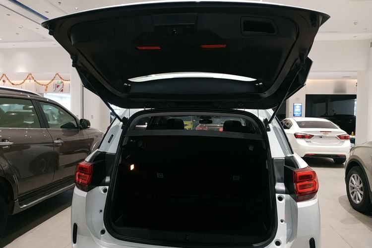 Used Citroen C5 AIRCROSS 2017 350THP Fashion Edition Trunk