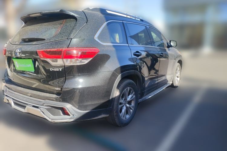 Used Toyota Highlander 2018 2.0T Four-Wheel Drive Elite Edition 7 Seats China V Standard Rear Right 45 Deg