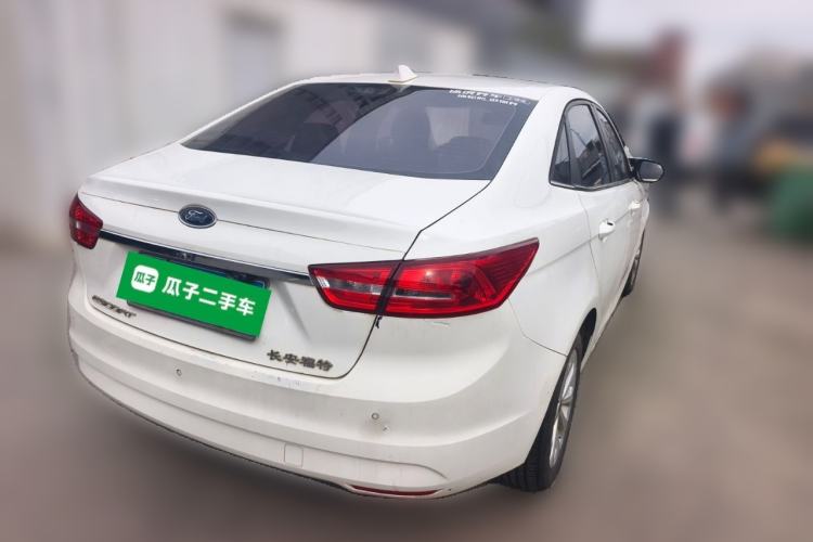 Used Ford Escort 2015 1.5L Automatic Fashion Model Rear Right 45 Deg