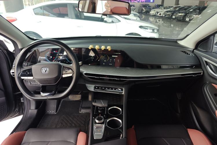 Used Changan Eado 2022 PLUS Blue Whale NE 1.4T GDI DCT Prestige Edition
