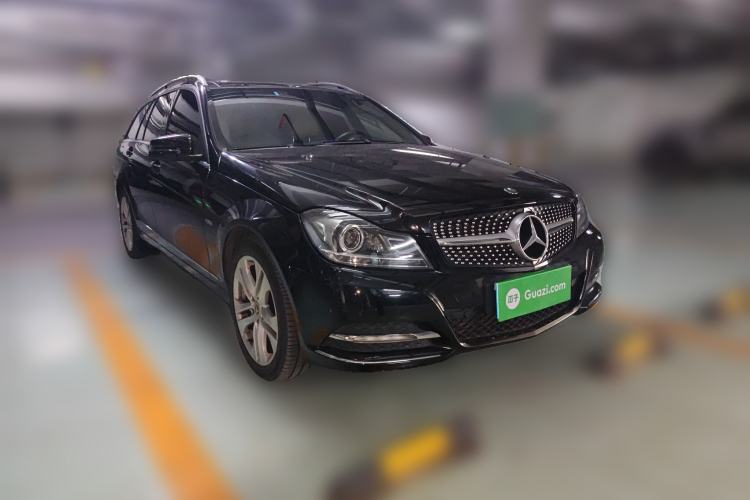 Used Mercedes-Benz C-Class 2011 C 200 Fashion Travel Edition
