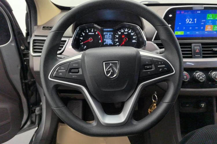 Used Baojun 310W 2017 1.5L Manual Fashion Model China V
