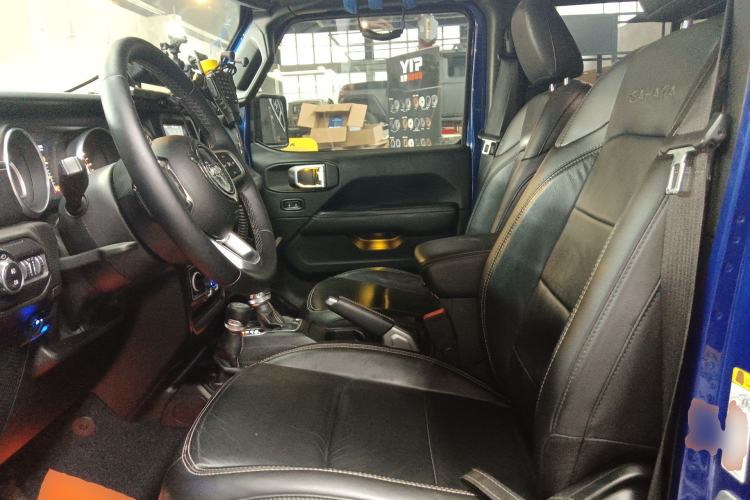 Used Jeep Wrangler 2018 2.0T Sahara Four-Door Edition Left Front Seat