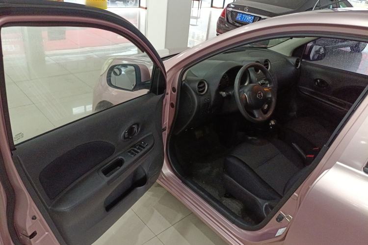 Used Nissan March 2015 1.5L Automatic Easy-Drive Edition