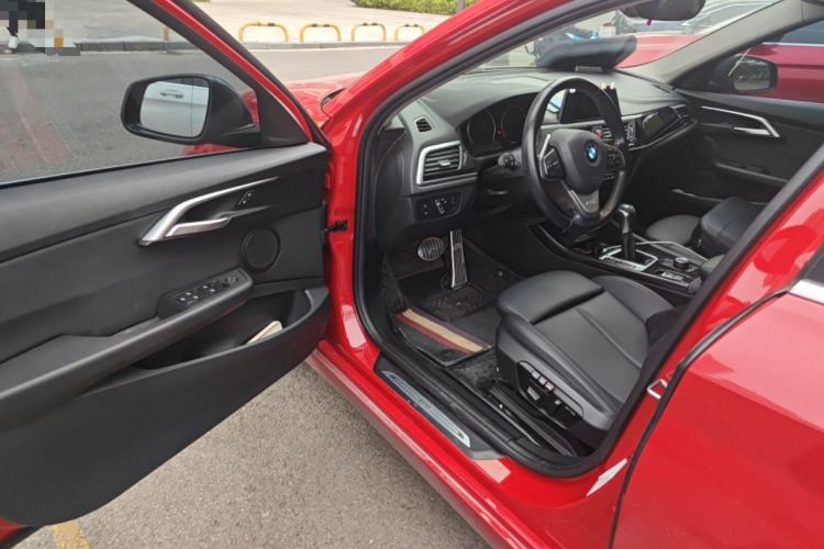 Used BMW 1 Series 2018 118i Sport Edition Driver Seat